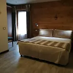 Edelweiss Hotel 3*
