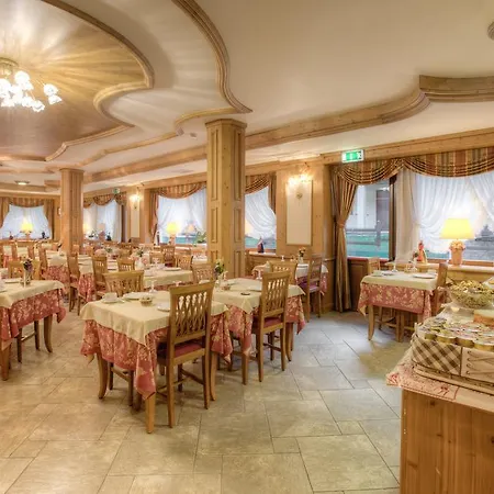 Hotel Edelweiss 3*