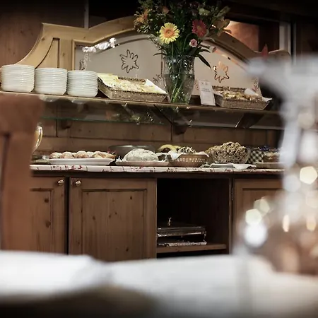 Отель Edelweiss Пре-Сен-Дидье