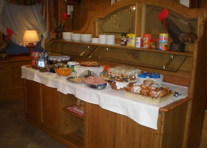 מלון Edelweiss 3*