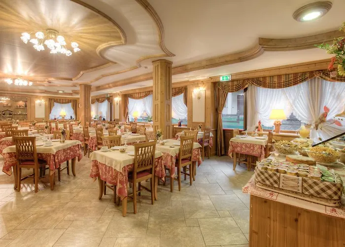 מלון Edelweiss 3*